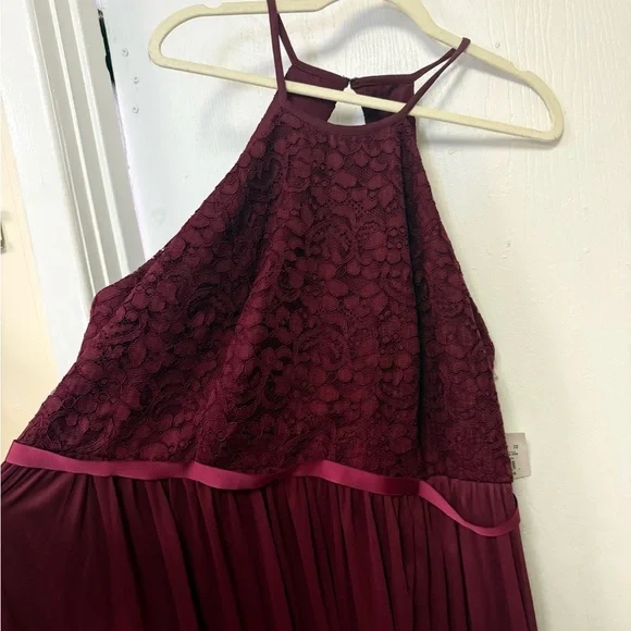 NEW David's Bridal Burgundy Lace Halter Dress Sz 22 Christmas Autumn Holiday - Picture 5 of 7